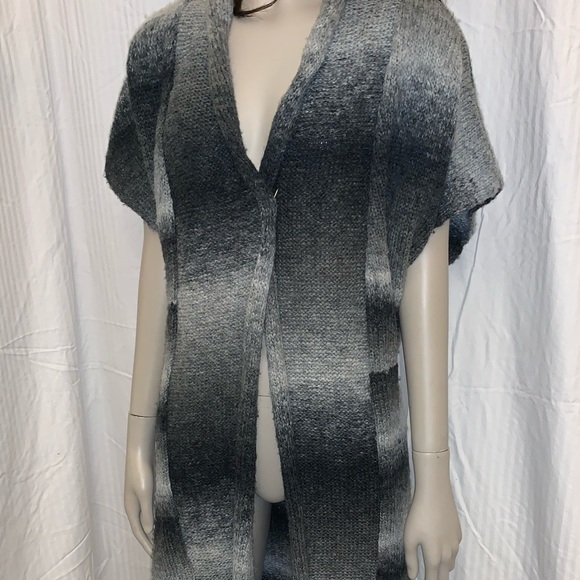 BLK&WHITE SHORT SLEEVE CARDIGAN SZ:M - Picture 3 of 7